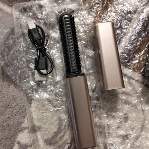 Buyer photo of the curler